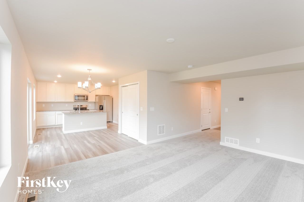 10645 Luneth Dr - Photo 4 of 15