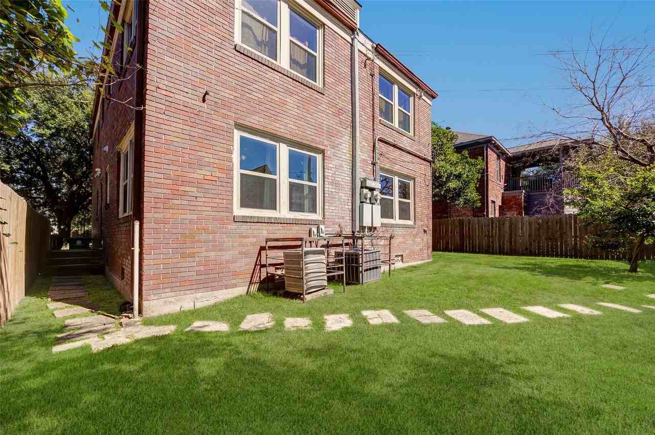 2316 Wentworth St ##B - Photo 6 of 14
