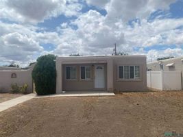 featured image of 906 Bullock Ct