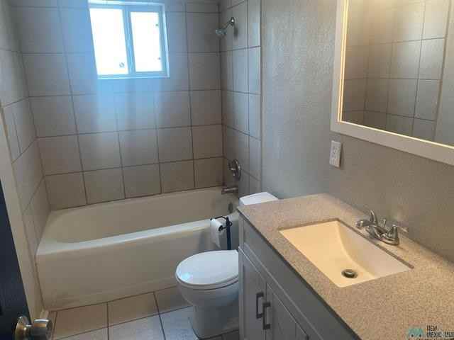 906 Bullock Ct - Photo 4 of 7