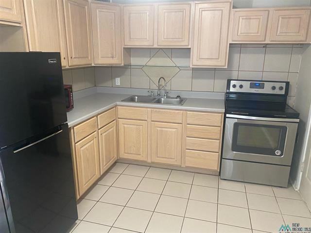 906 Bullock Ct - Photo 7 of 7