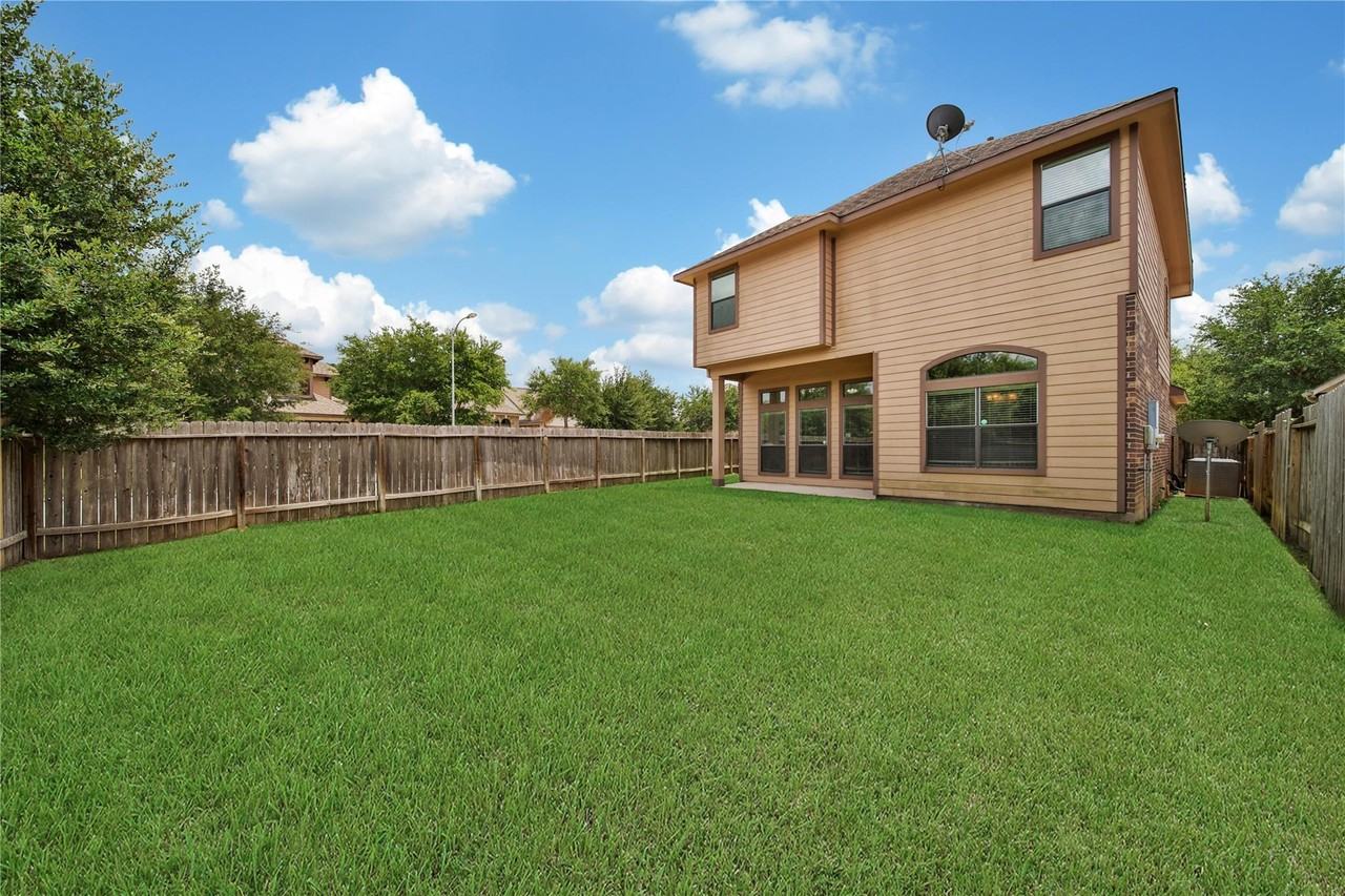 711 Aulia Ln - Photo 4 of 25