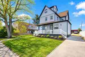featured image of 120 Maple Ave