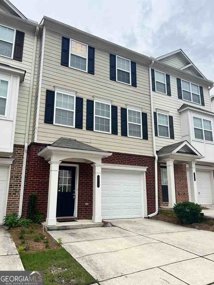 6877 Slate Stone Way Se - Photo 3 of 19