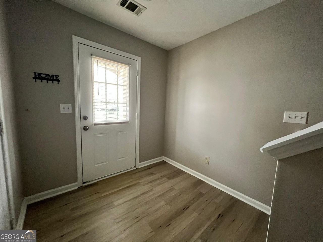 6877 Slate Stone Way Se - Photo 5 of 19