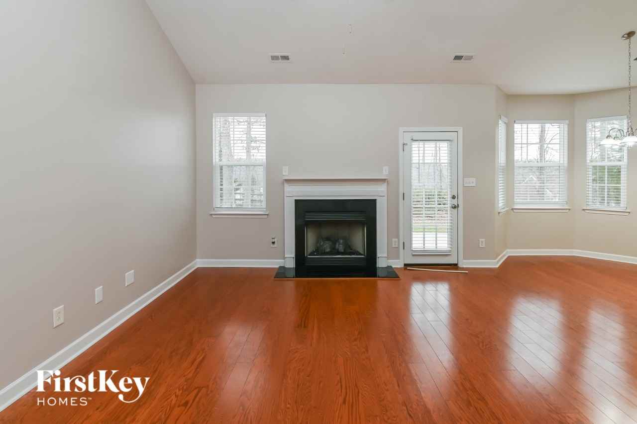 4255 Kiser Woods Dr Sw - Photo 3 of 15
