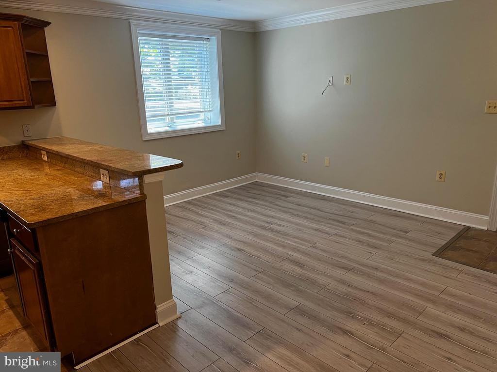 1219 Oronoco St ##101 - Photo 6 of 24