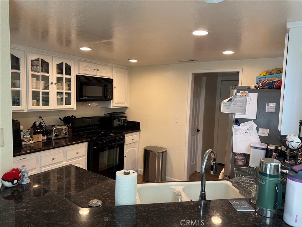 12826 Stonybrook Pl - Photo 6 of 42
