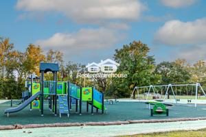 featured image of 4832 Nw Homestead Ter