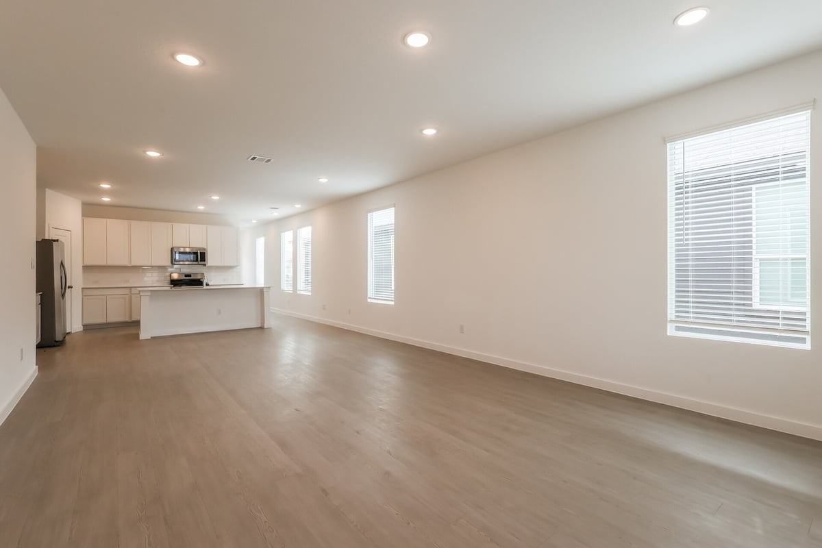 11515 Cedar Close - Photo 6 of 32