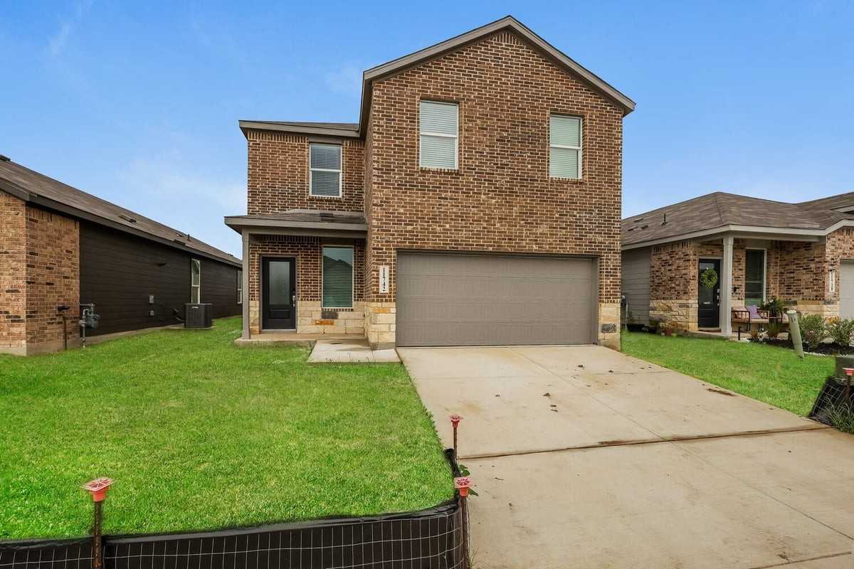 11742 Carolina Rose - Photo 3 of 36