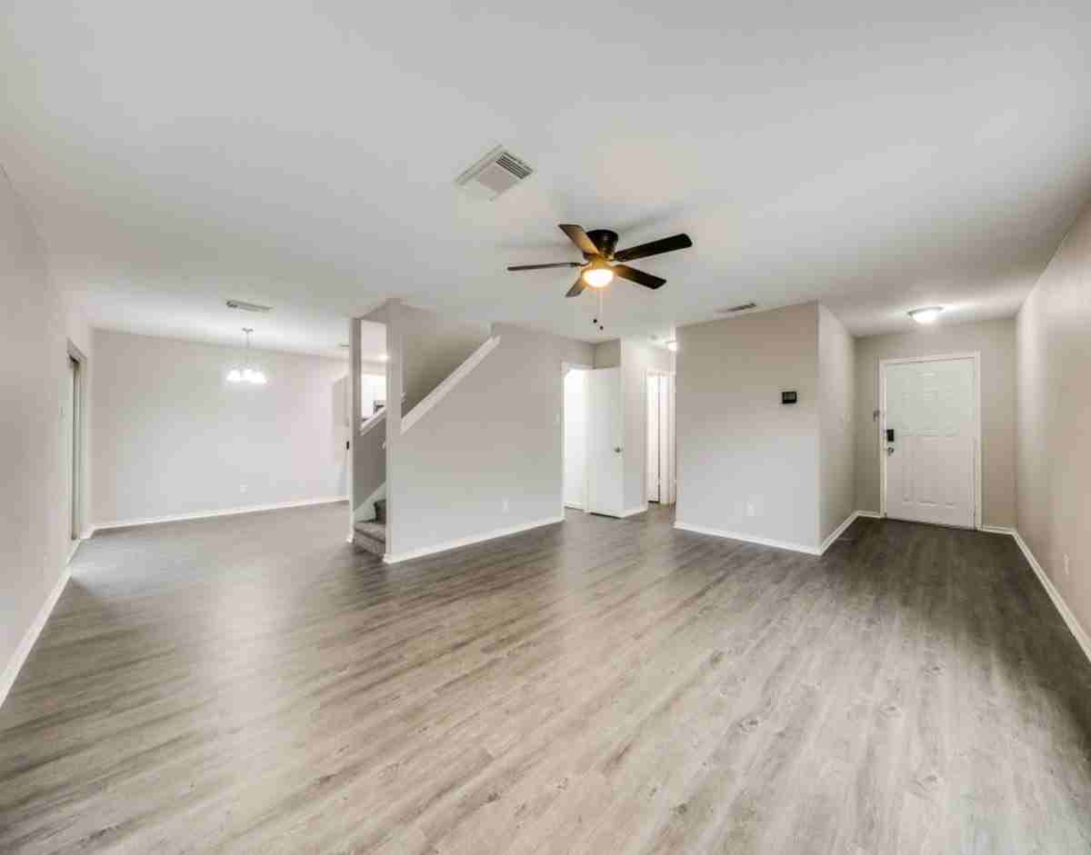 6722 Badger Pass Dr - Photo 3 of 15