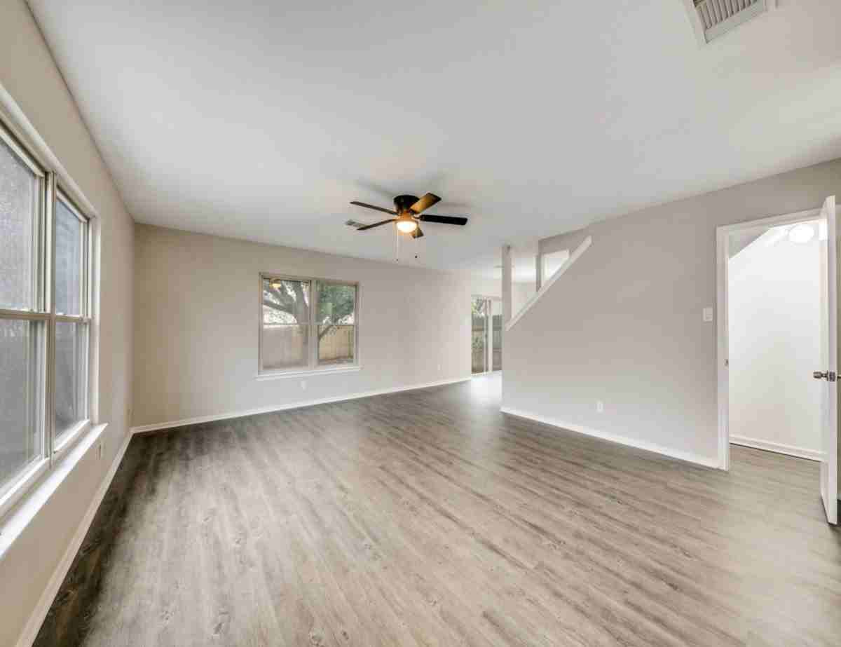 6722 Badger Pass Dr - Photo 6 of 15