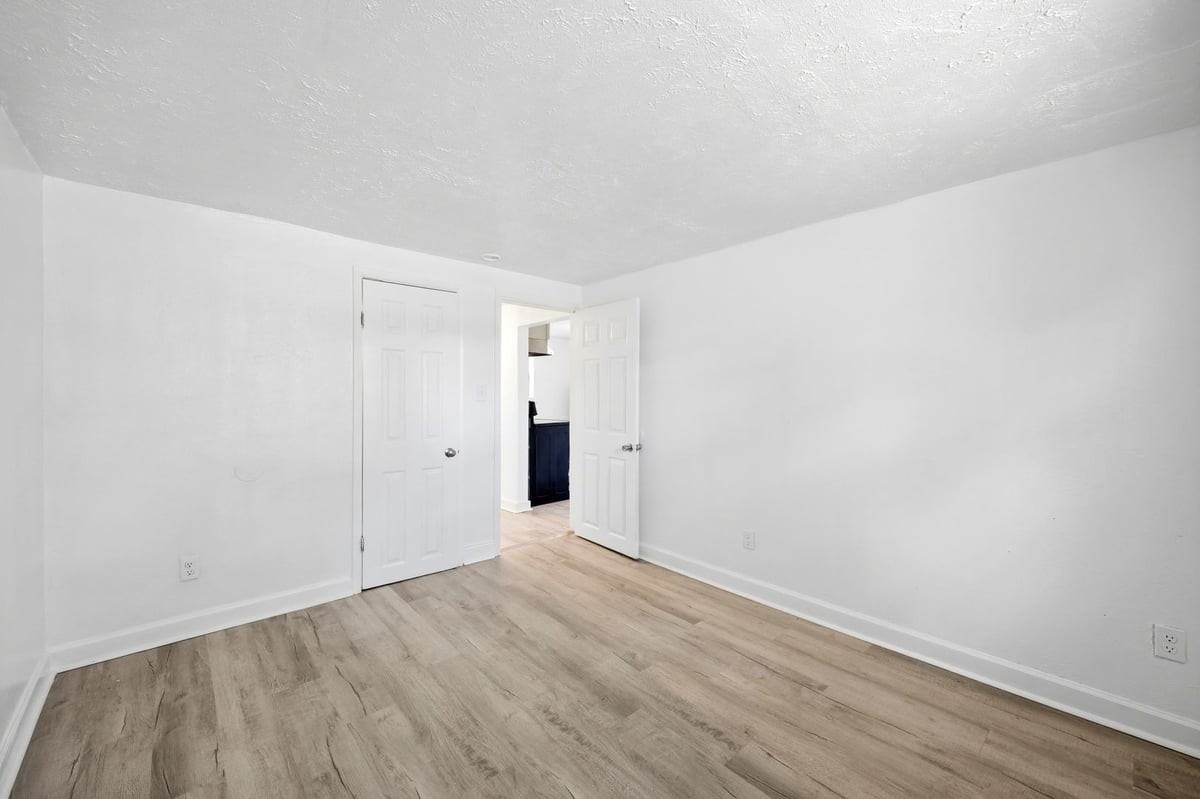 486 Hanley St Apt A #A - Photo 6 of 13