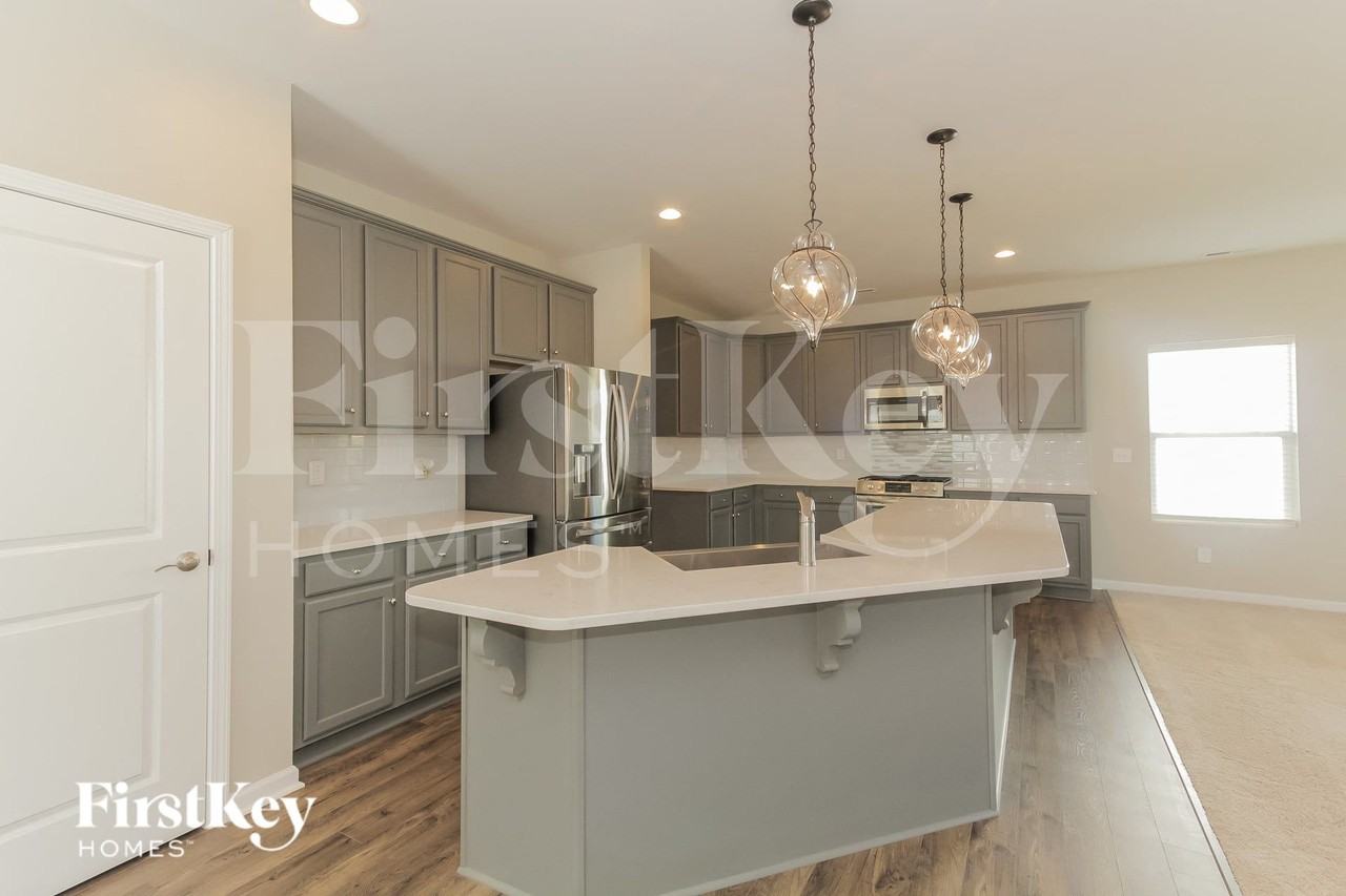 7798 Creek Park Dr - Photo 7 of 15