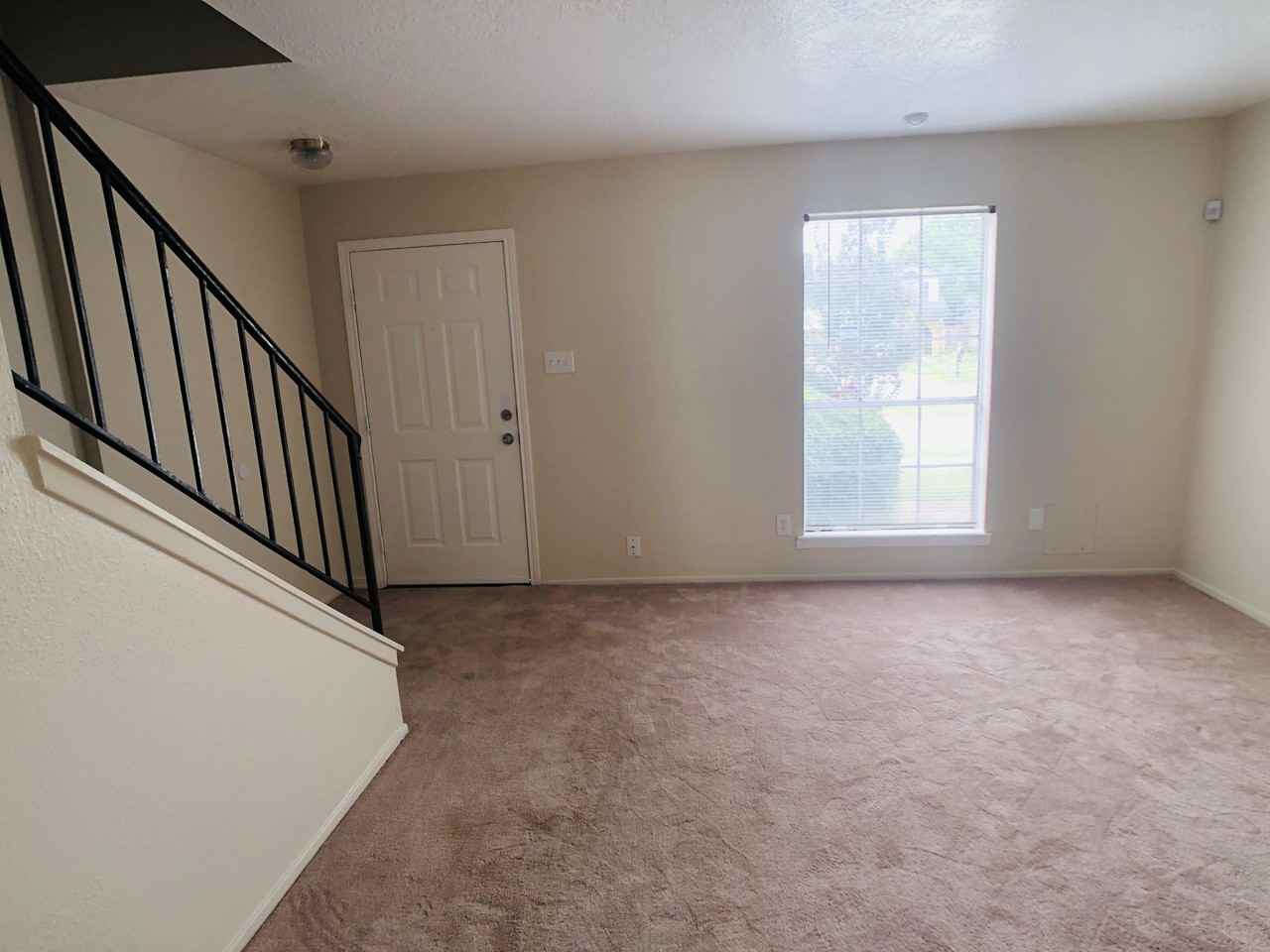 7009 Chasewood Dr - Photo 6 of 13