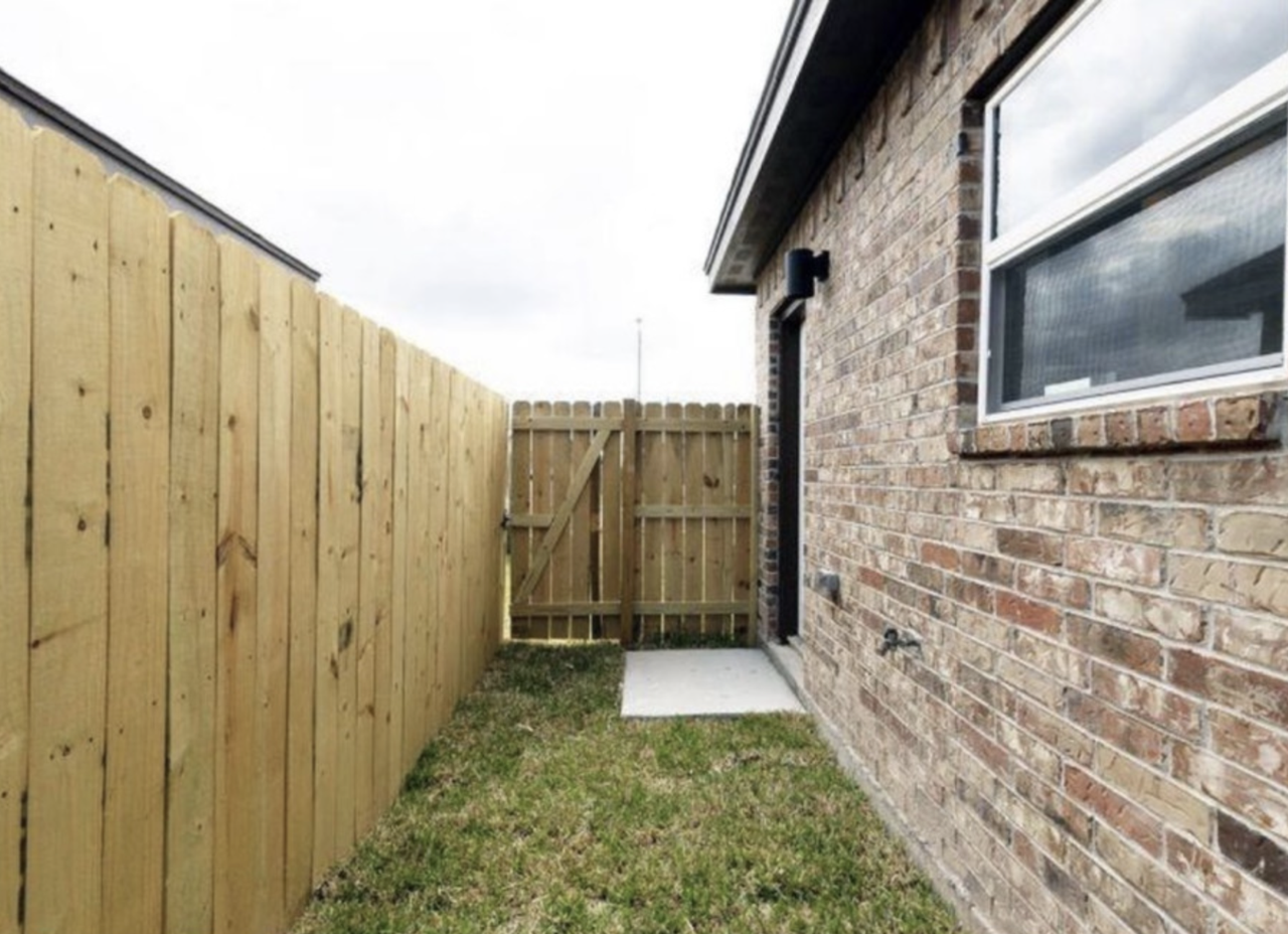 3806 Valeria St #3 - Photo 5 of 13
