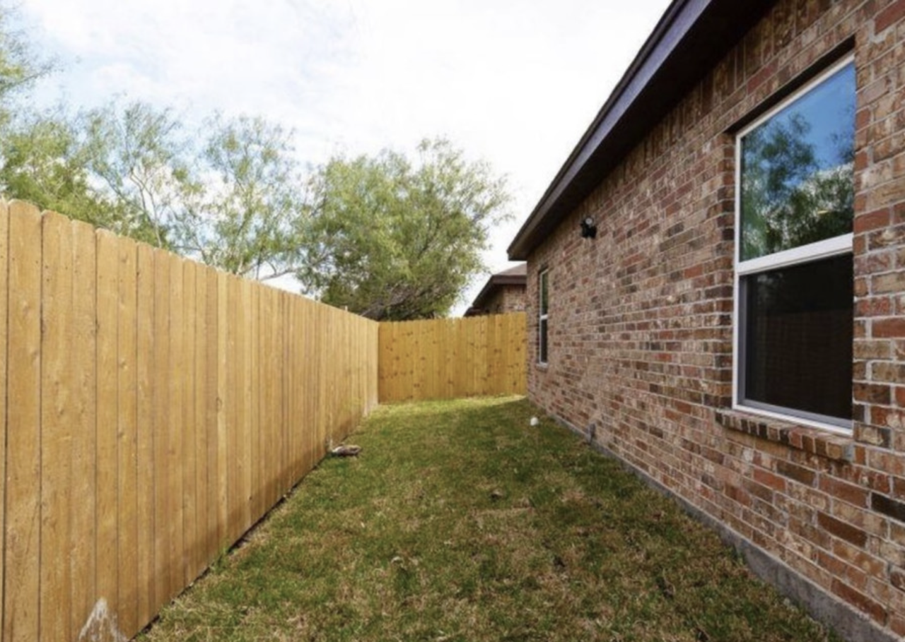 3806 Valeria St #3 - Photo 6 of 13
