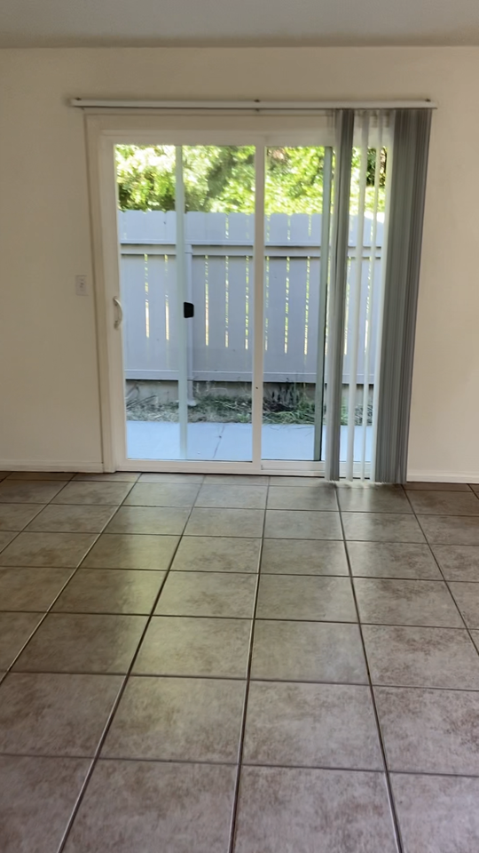 7878 Camino Glorita #NONE - Photo 3 of 7