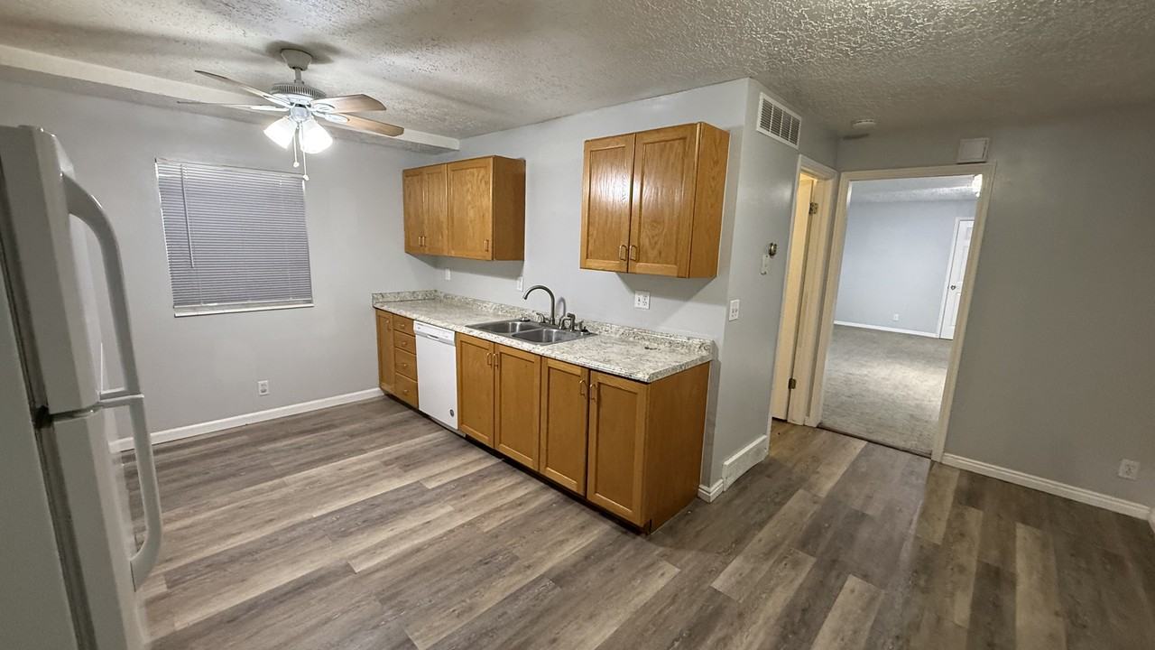 344 S St #4 - Photo 5 of 18