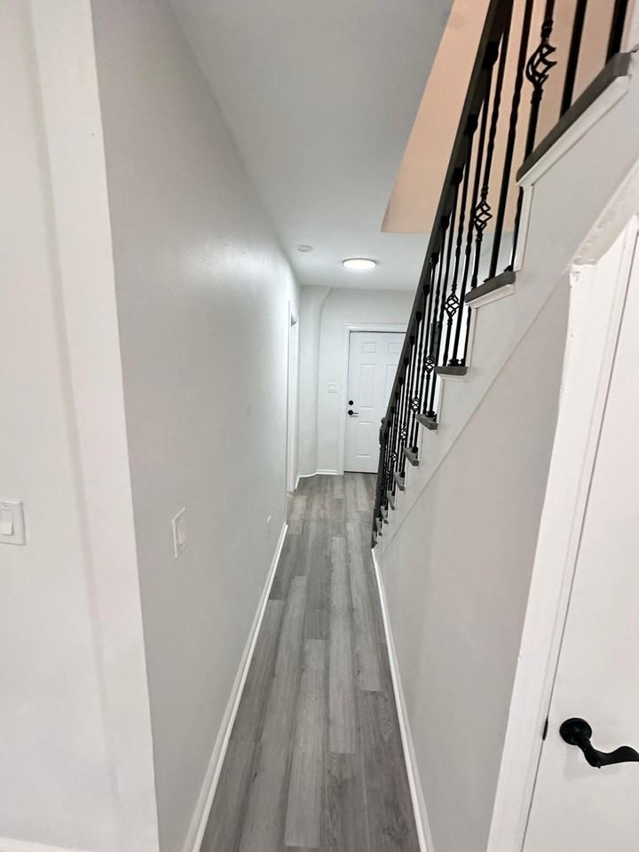 109 S 7th Ave #5 - Photo 6 of 36