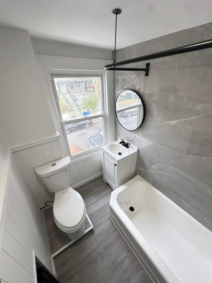 109 S 7th Ave #5 - Photo 7 of 33