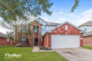 featured image of 16318 Autumn Leigh Dr