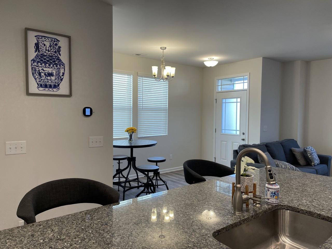 11020 Chalkbark Ln - Photo 4 of 17
