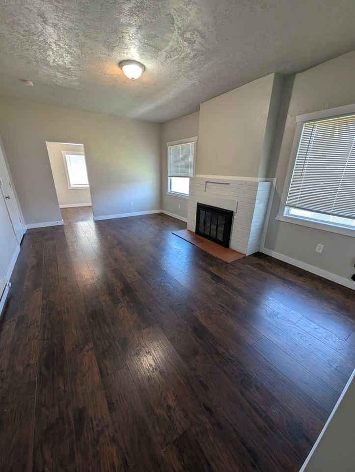 228 Wn, #1 - Photo 2 of 9