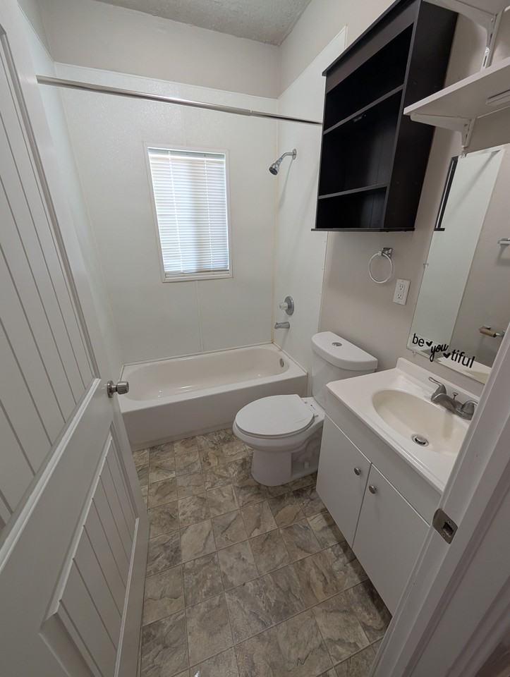 228 Wn, #1 - Photo 4 of 9