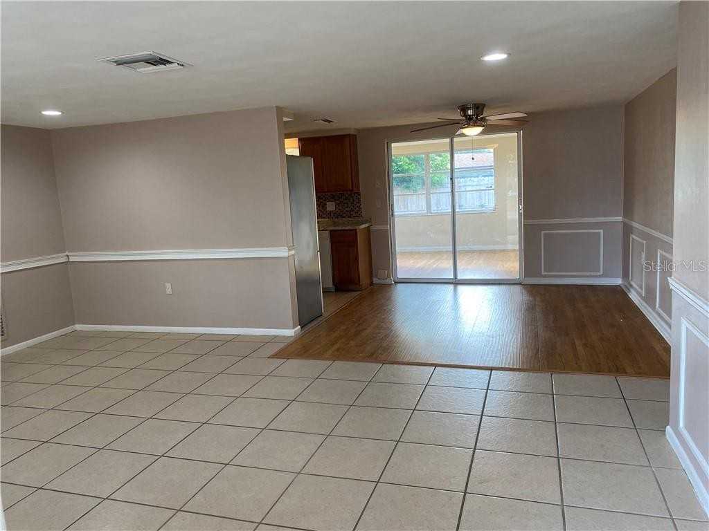 5413 Drift Tide Dr - Photo 3 of 17