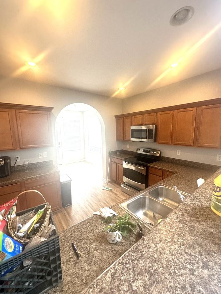 7168 Marshbury Way - Photo 5 of 9