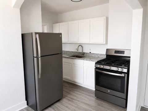 1875 Ewald Cir #2E - Photo 2 of 6
