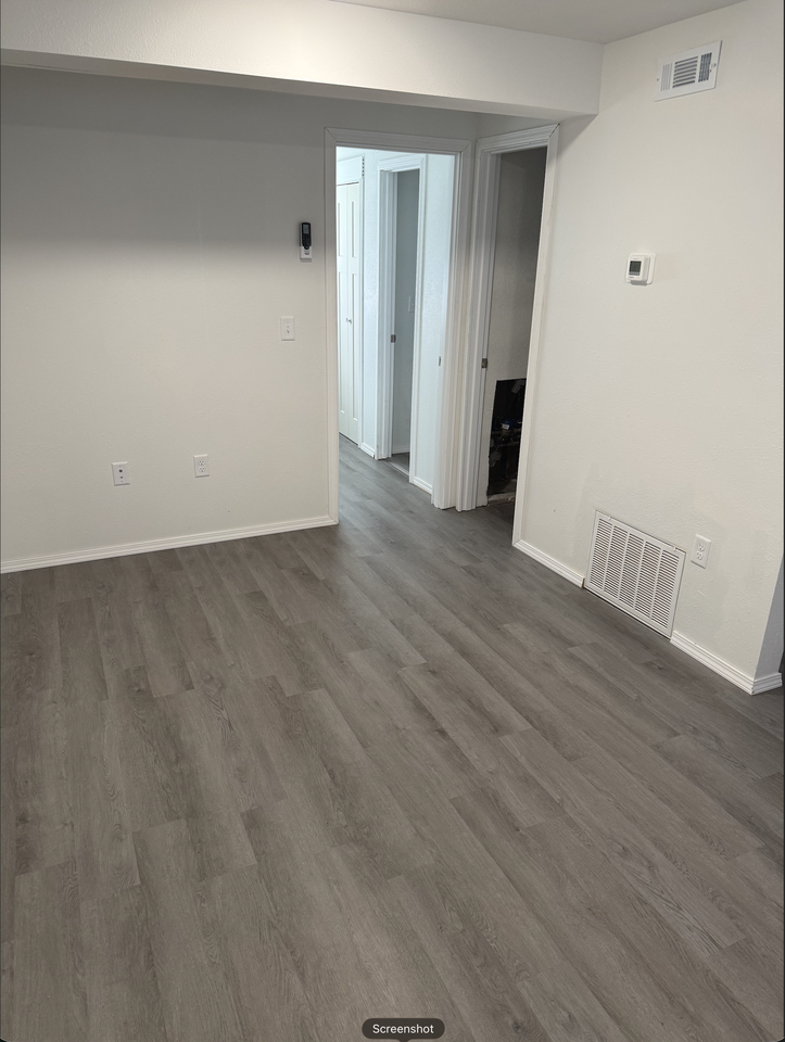 323 Seward Ave #3 - Photo 6 of 10