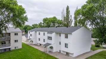 featured image of 1652 8th St N #1