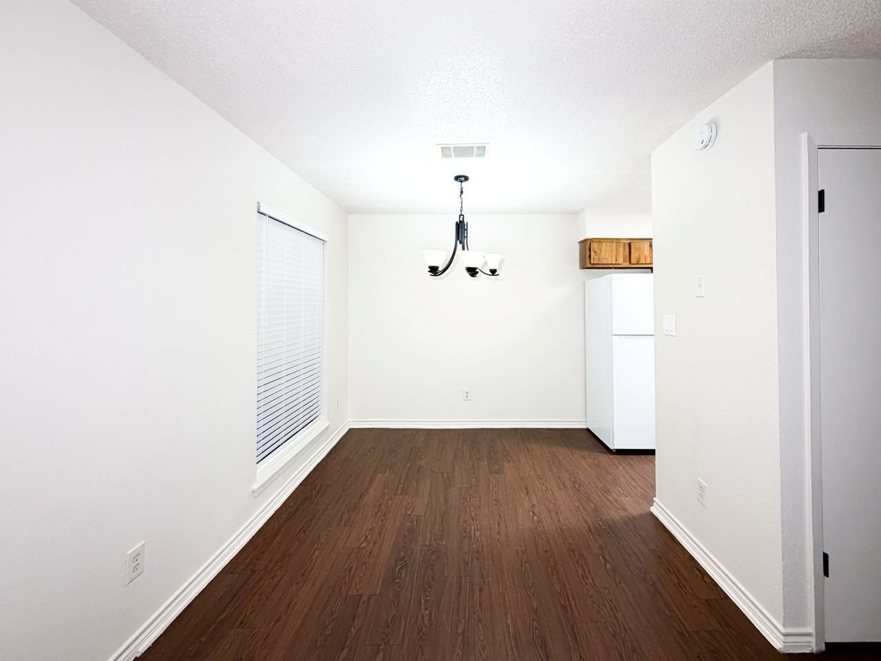 115 S Frio St #A - Photo 4 of 14