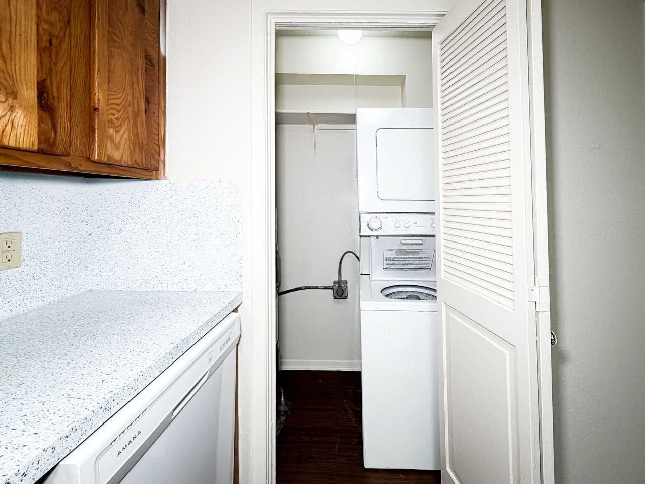 115 S Frio St #A - Photo 6 of 14