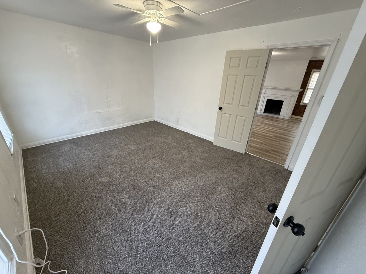 2304 Avenue D - Photo 7 of 18