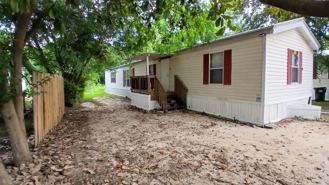 313 Lee St - Photo 1 of 1