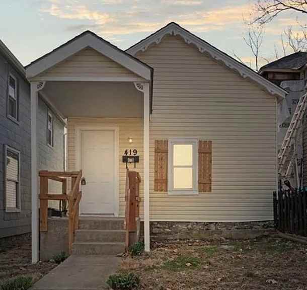 419 Ottawa St - Photo 3 of 20