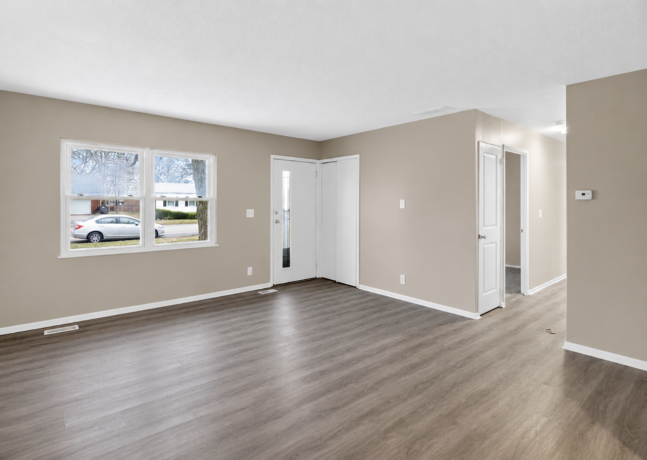 3938 Biscayne Rd - Photo 3 of 11