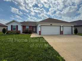 524 Evergreen Ave - Photo 1 of 1