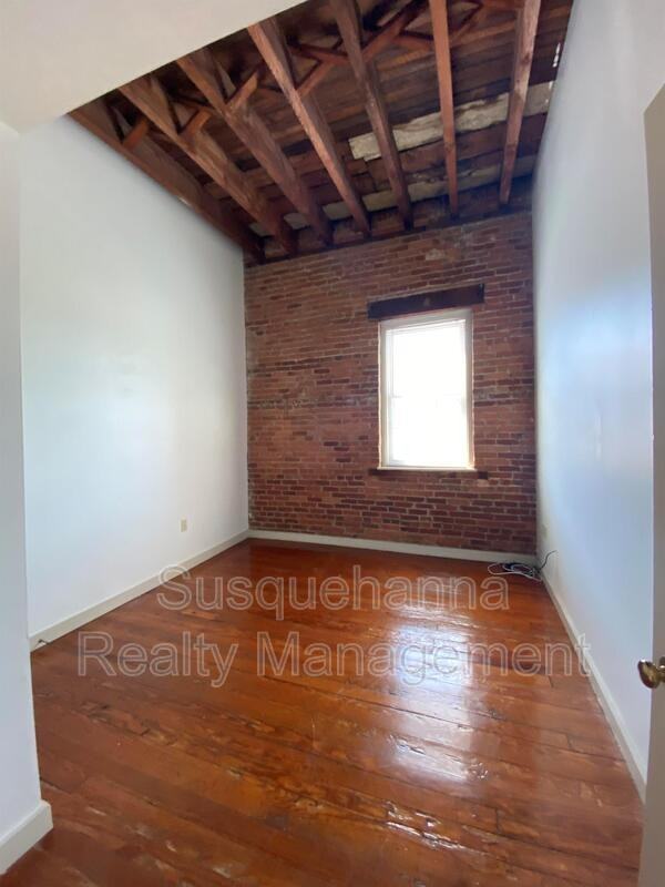 402 W Frederick St #302 - Photo 4 of 9
