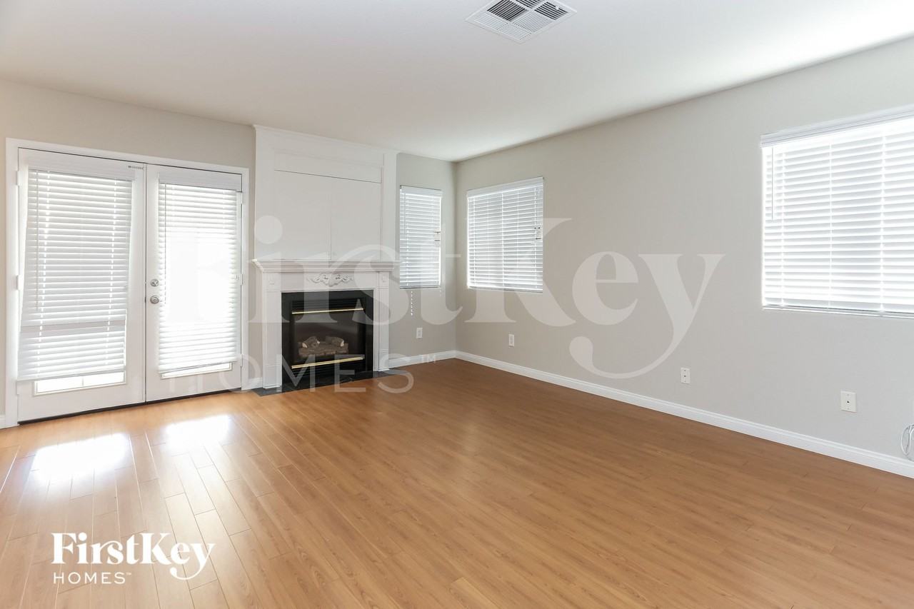 6700 Rio Sands Ct - Photo 5 of 15