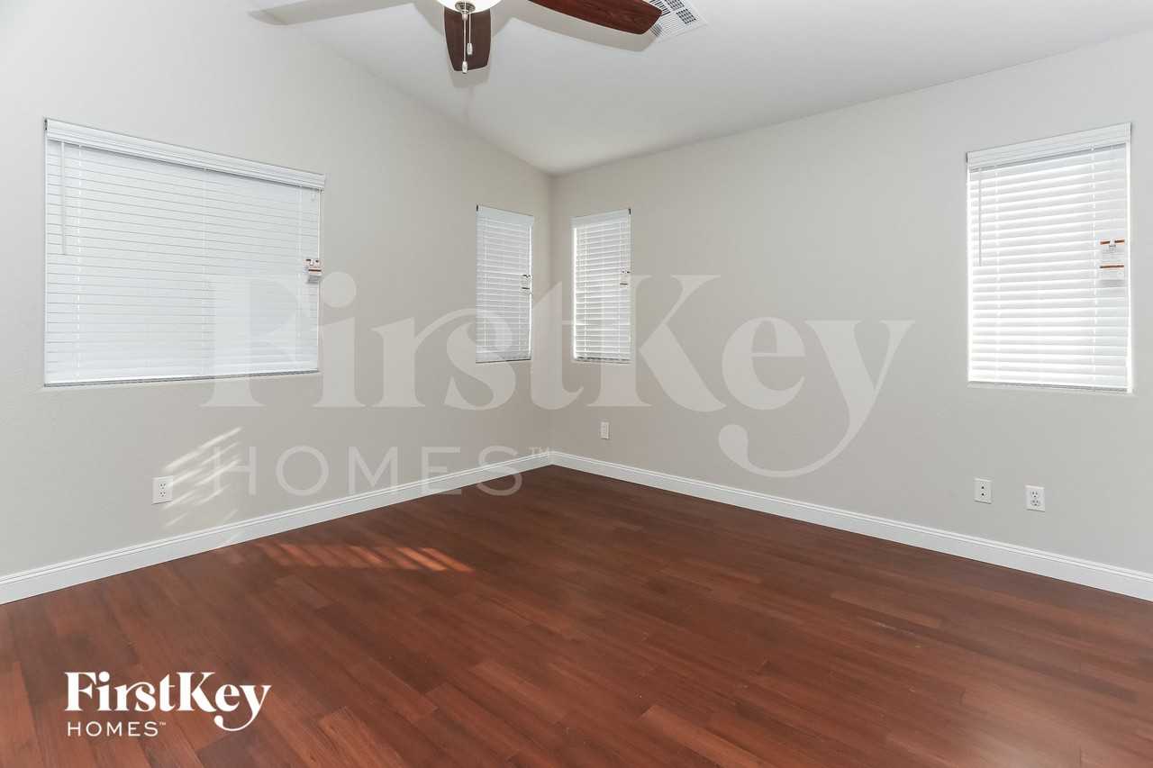 6700 Rio Sands Ct - Photo 7 of 15