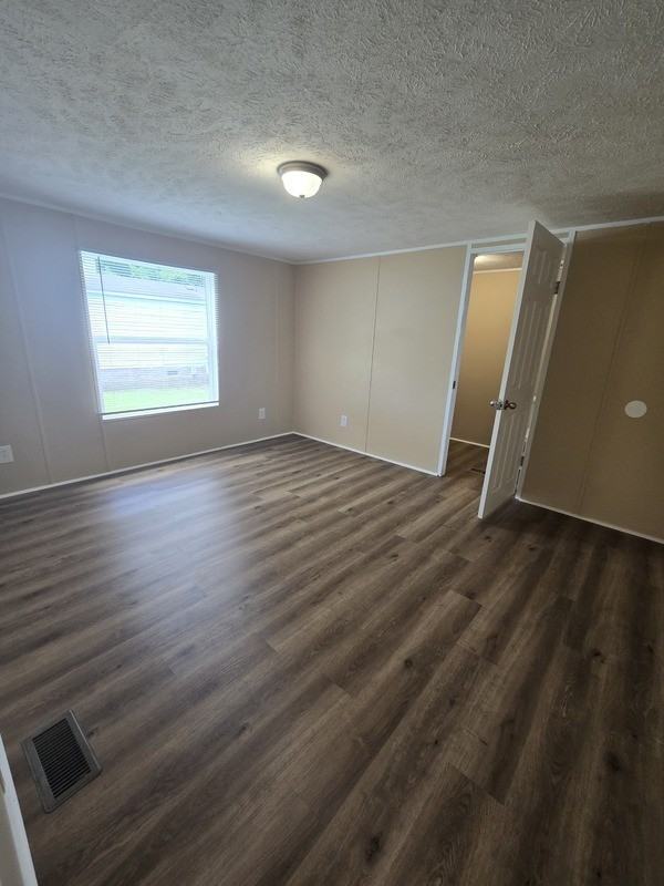 2220 Cattail Cir - Photo 5 of 12
