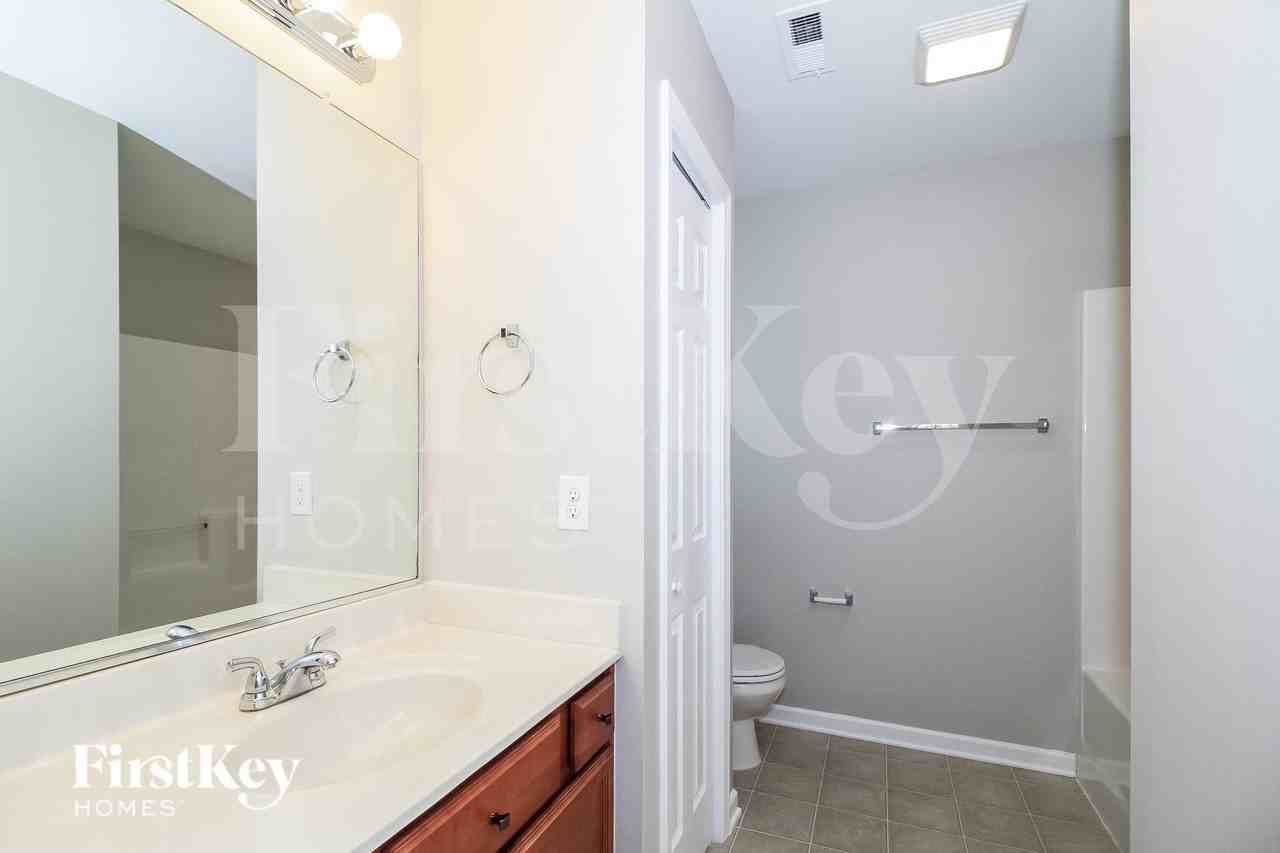 5784 Misty Hill Cir - Photo 7 of 15