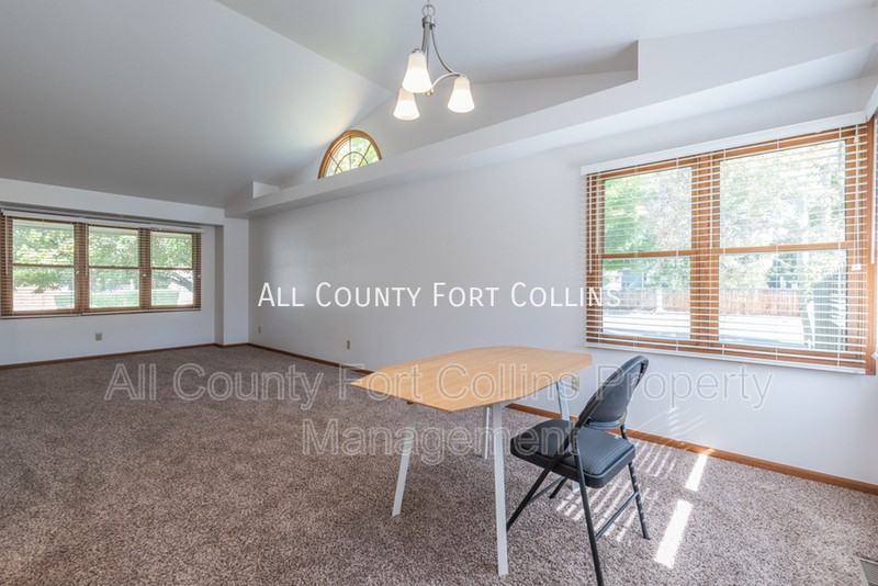 2649 Bison Rd - Photo 7 of 31