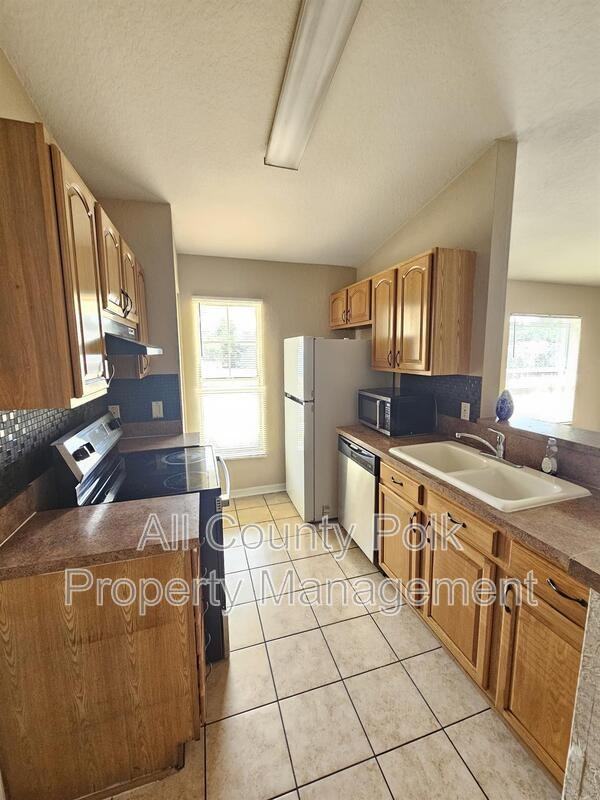 1254 34th St Nw - Photo 4 of 15