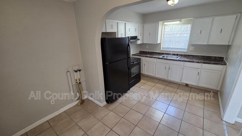 601 2nd St Se - Photo 6 of 18